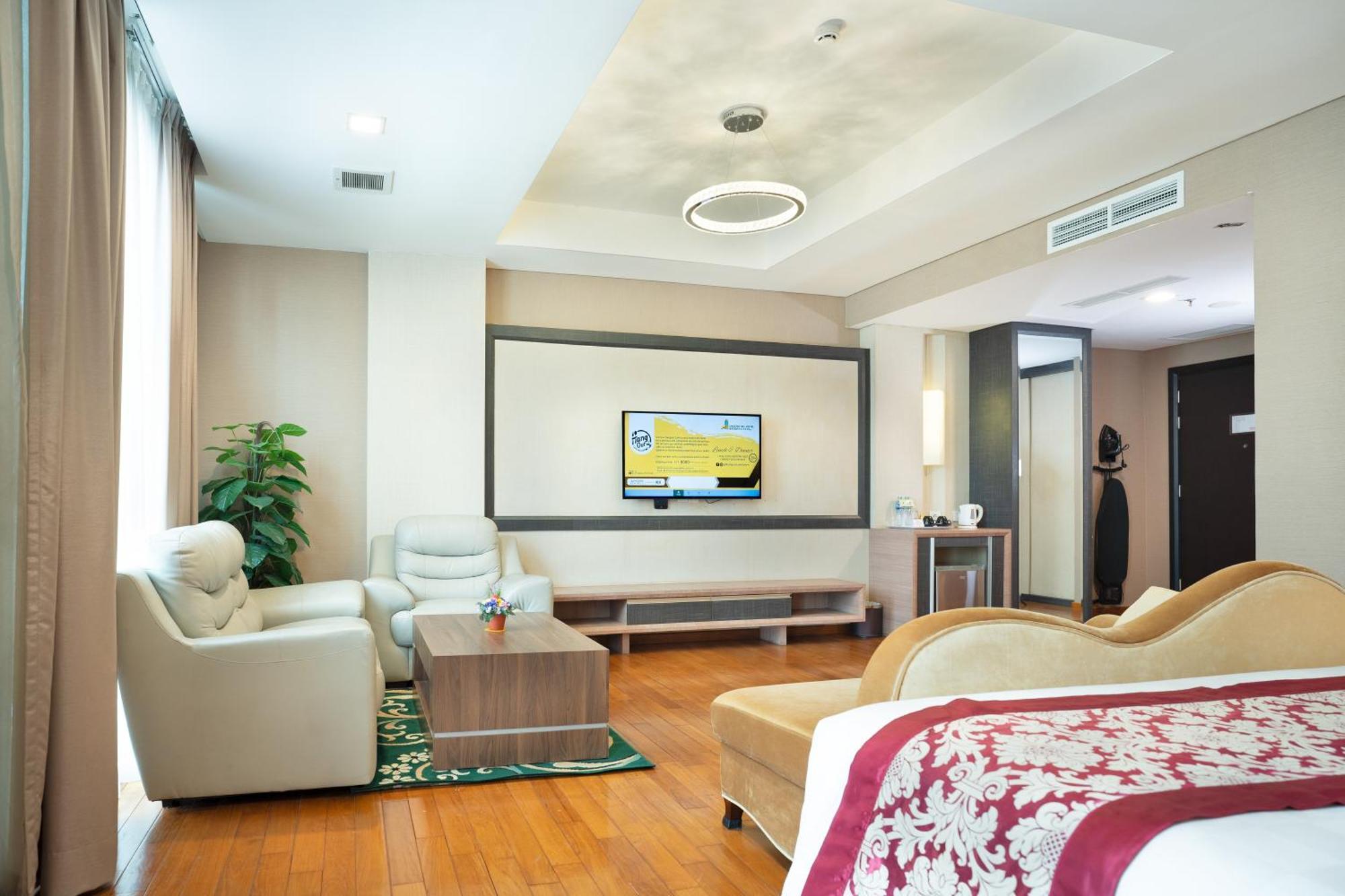 Nagoya Hill Hotel Batam Exterior photo