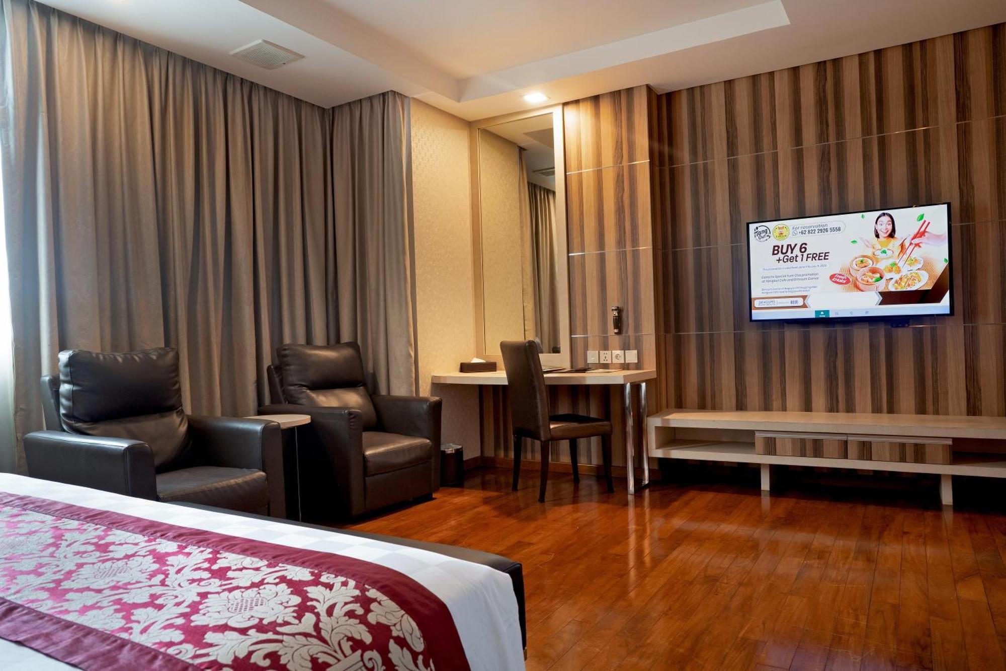 Nagoya Hill Hotel Batam Exterior photo