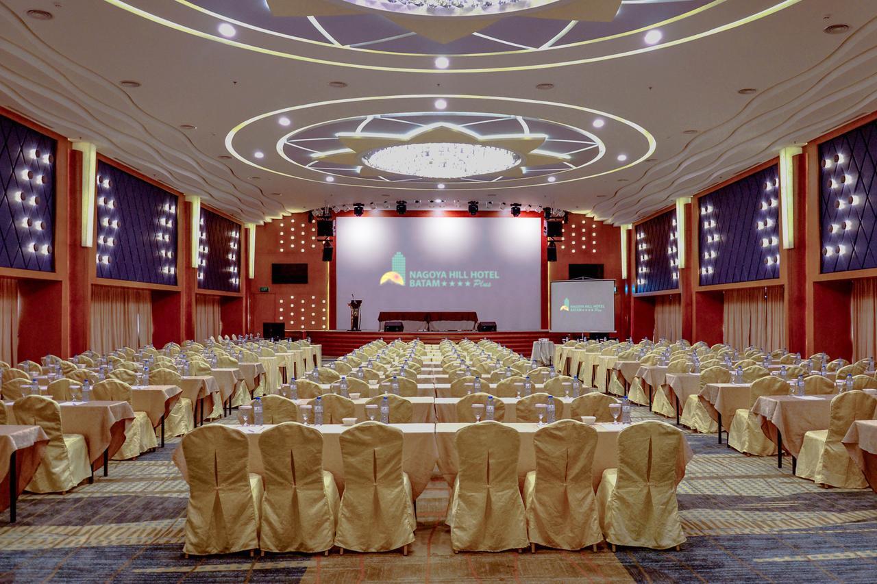 Nagoya Hill Hotel Batam Exterior photo