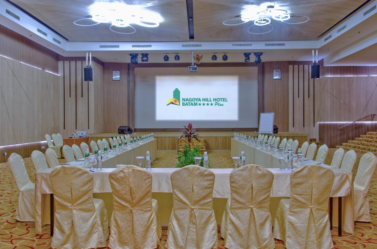 Nagoya Hill Hotel Batam Exterior photo